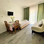 Gurkan 公寓式酒店
