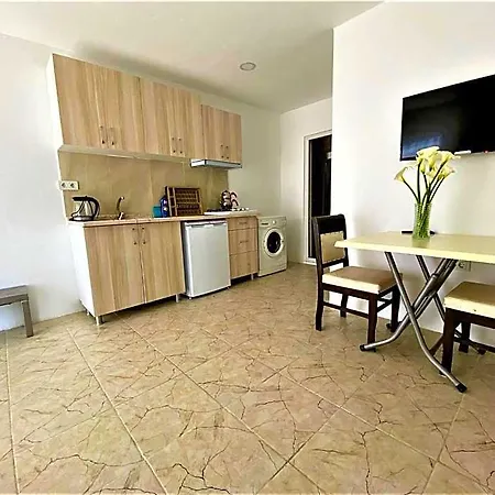 Gurkan Aparthotel
